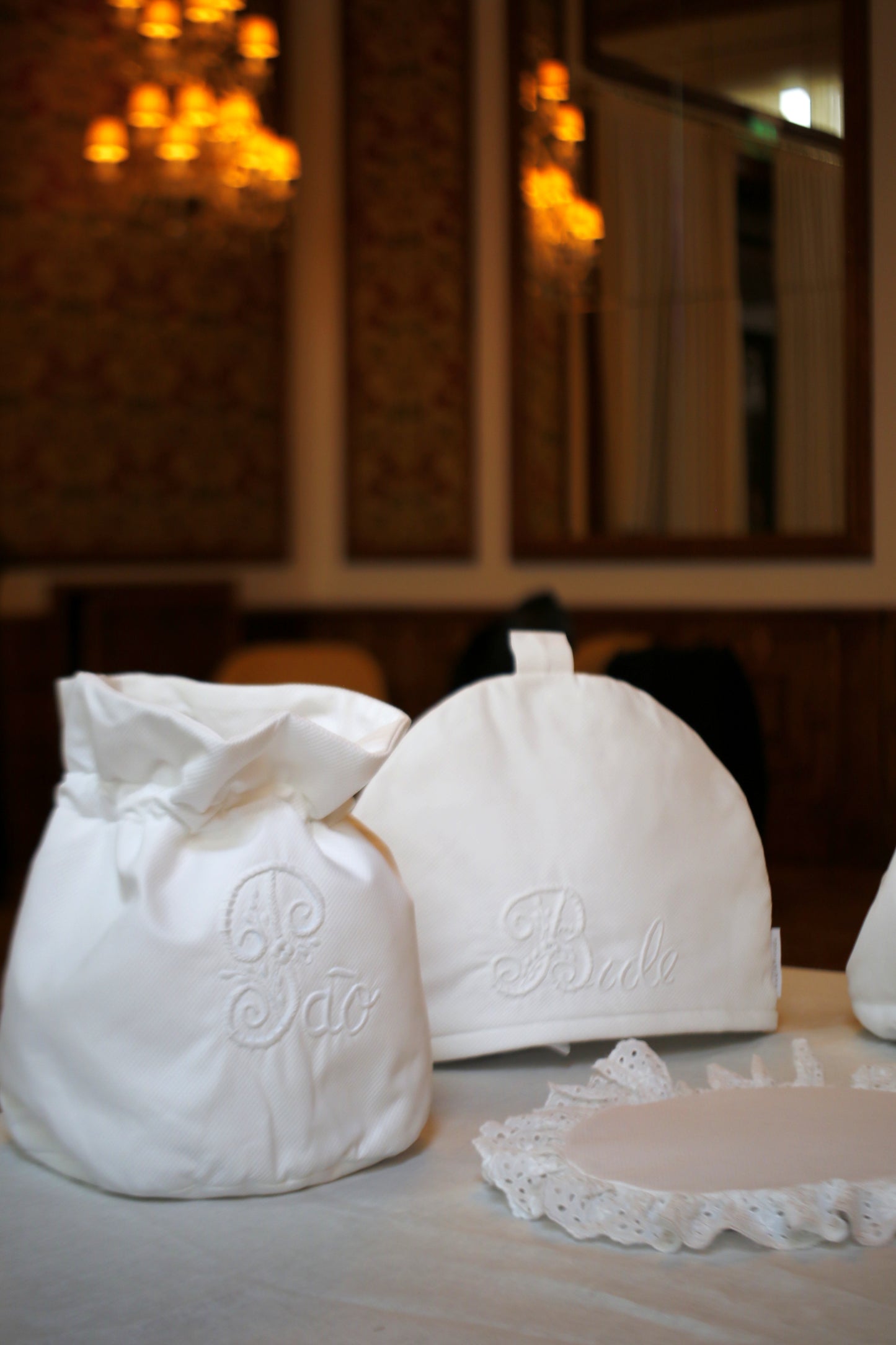 Saco Bordado à Mão para Scones em Piquet